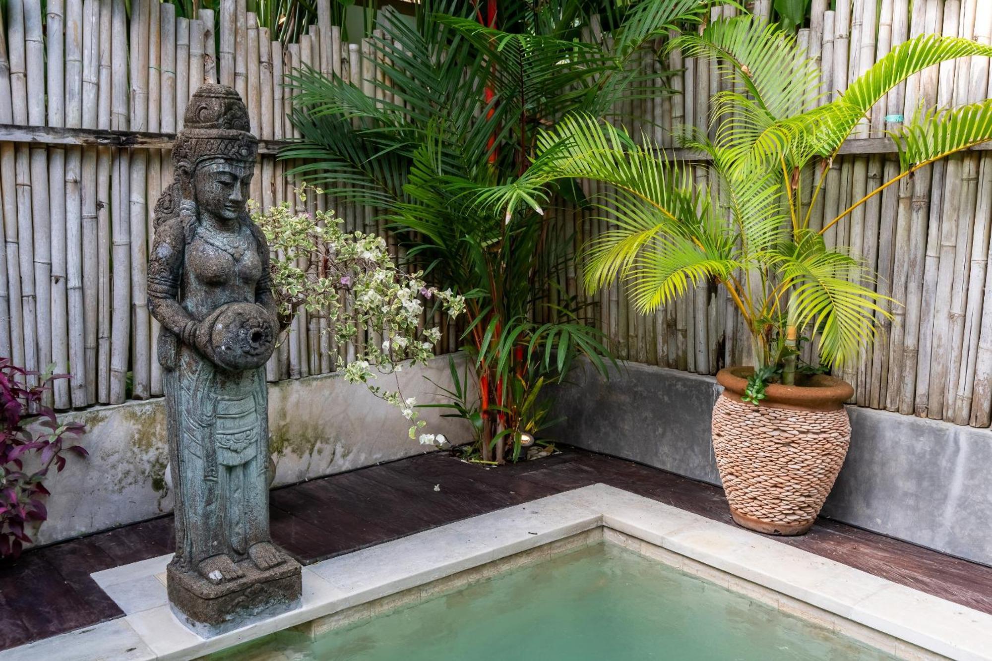 The Gardens Seminyak Hotel Екстериор снимка
